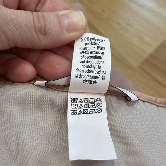 VICTORIA’S SECRET velvet ruffle strap camisole Large - Picture 8 of 8